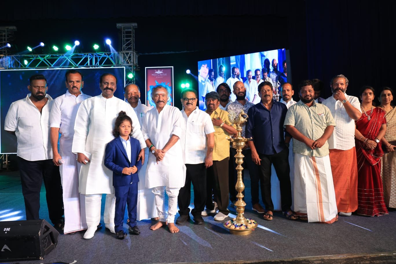 ‘கவி பேரரசு’ வைரமுத்து வெளியிட்ட சித்தார்த் பன்னீரின் ‘மிஸ் மேல கிரஷ்’ பான் இந்திய வீடியோ ஆல்பம்