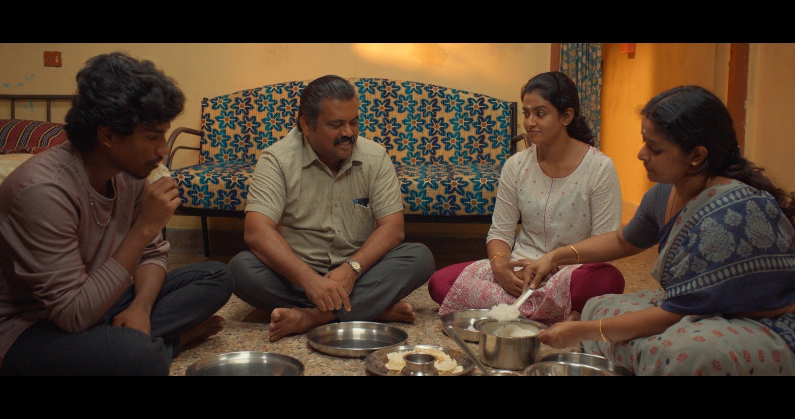 சத்யராஜ் – காளி வெங்கட் கூட்டணியில் உருவாகியுள்ள, ‘மெட்ராஸ் மேட்னி’ திரைப்படம், ஜூன் 6 ஆம் தேதி உலகமெங்கும் வெளியாகிறது*