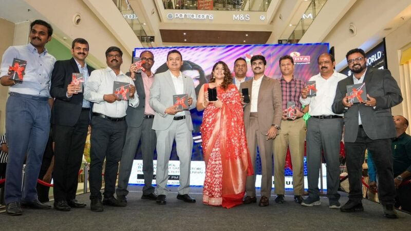 SAMSUNG & SATHYA UNVEIL THE GALAXY Z FOLD 7 IN A GRAND CELEBRATION AT PHOENIX MARKETCITY, CHENNAI