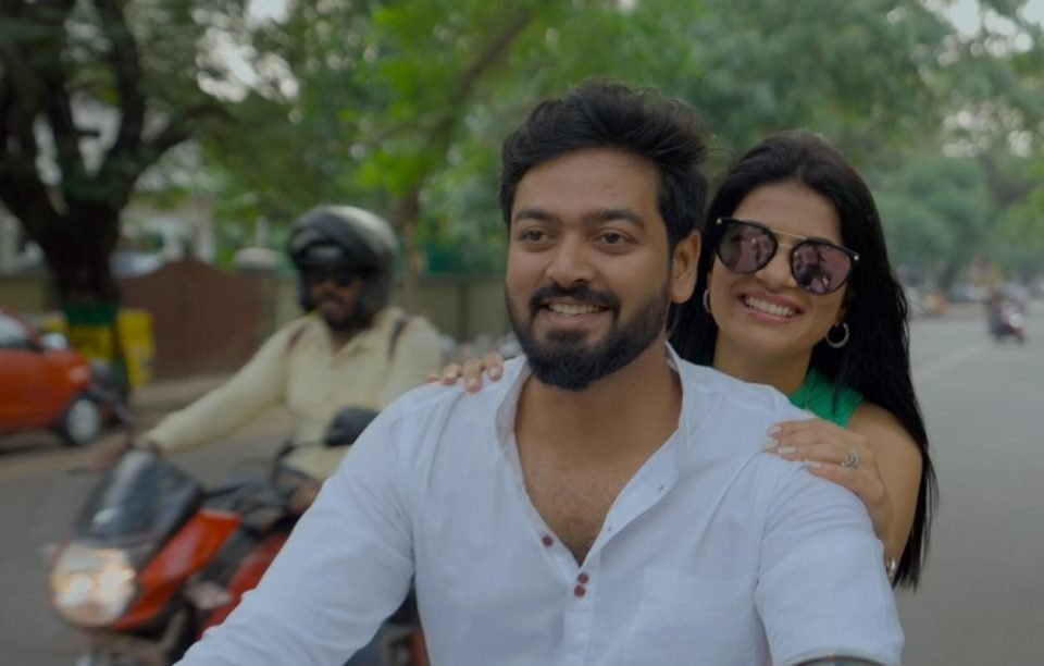 மெசஞ்சர் திரைவிமர்சனம் ரேட்டிங் 3.7/5