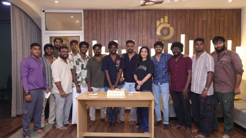 சௌந்தர்யா ரஜினிகாந்த் இணைந்து வழங்க, அபிஷன் ஜீவிந்த் நாயகனாக நடிக்கும் புதிய படத்தின் டப்பிங் பணிகள் துவங்கியது!!*