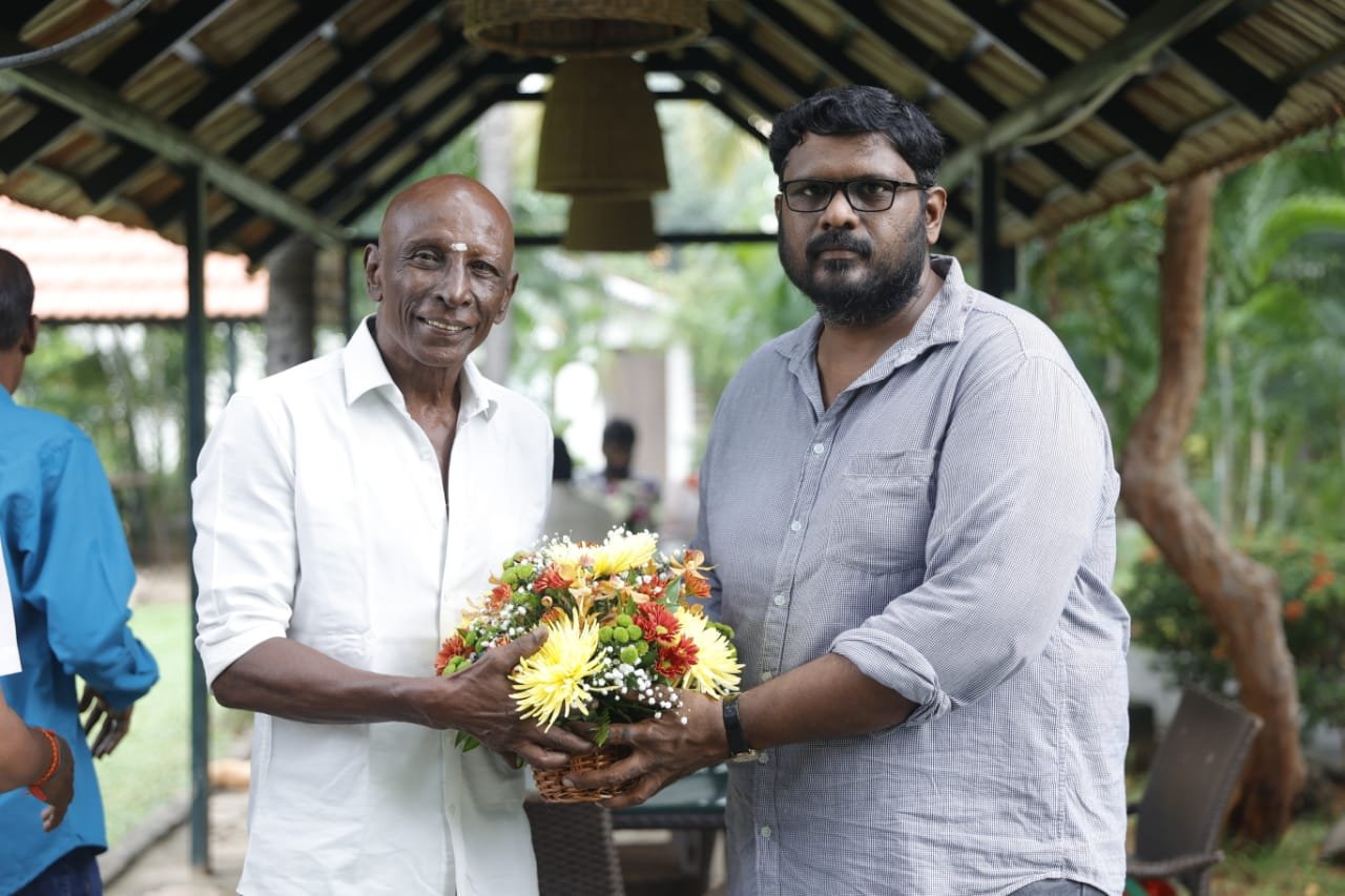 1980 களில் பின்னணியில் உருவாகியுள்ள காமெடி திரைப்படம் “ராபின்ஹுட்” பட டிரெய்லர் வெளியானது !!