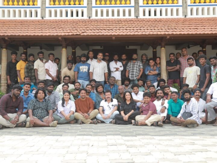 எம் எஸ் பாஸ்கர் – ஃப்ராங்க் ஸ்டார் ராகுல் நடிப்பில் தயாராகி வரும் ‘ கிராண்ட் பாதர் ‘ ( GRAND FATHER) பட படப்பிடிப்பு நிறைவடைந்தது !!