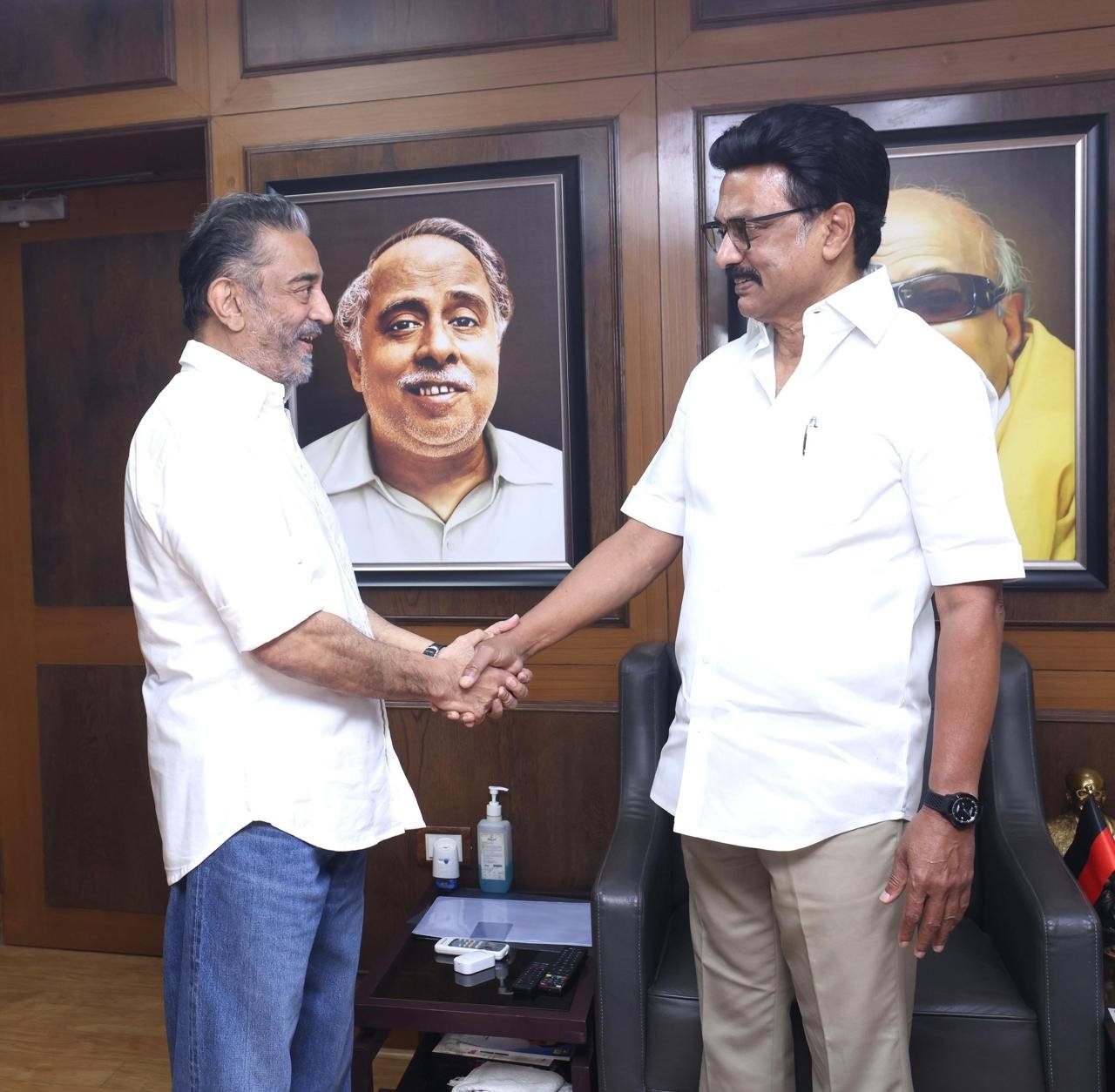 திமுக தலைமையிலான கூட்டணியின் வேட்பாளர்களை நிபந்தனையின்றி ஆதரிப்பது என முடிவு – கமல்ஹாசன்