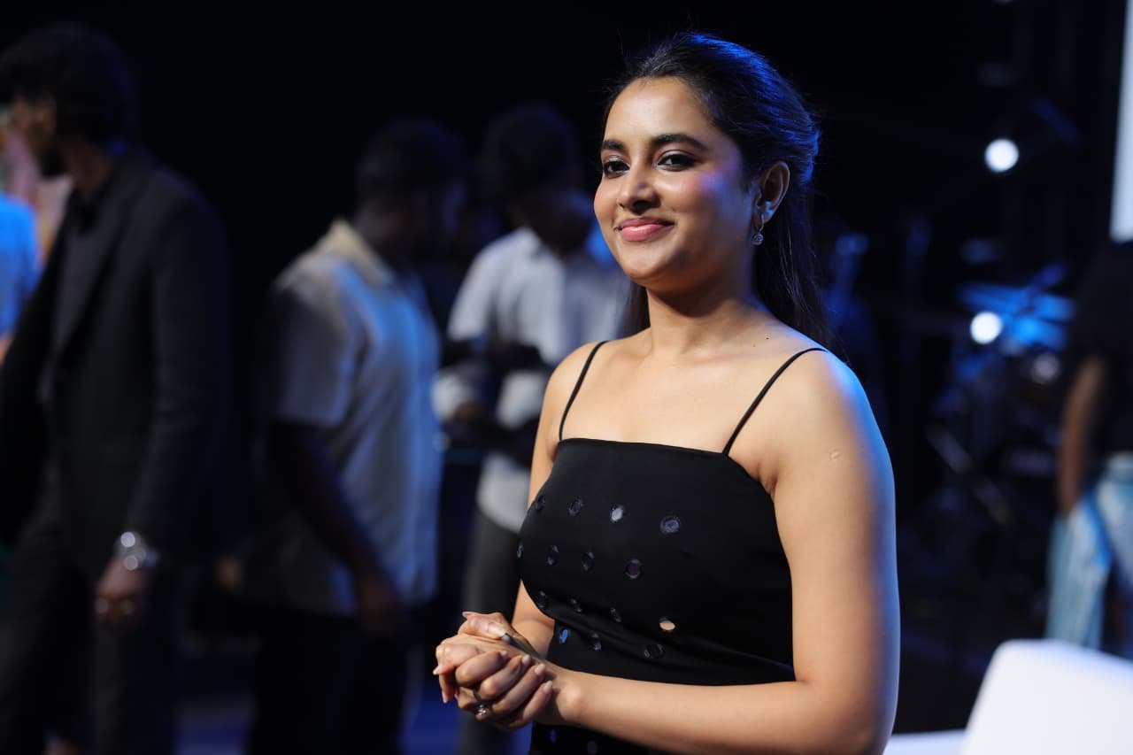 நடிகை பிரியங்கா மோகன் நடிப்பில் உருவாகி இருக்கும் ’மேட் இன் கொரியா’ டிரெய்லரை வெளியிட்ட நெட்ஃபிலிக்ஸ்!