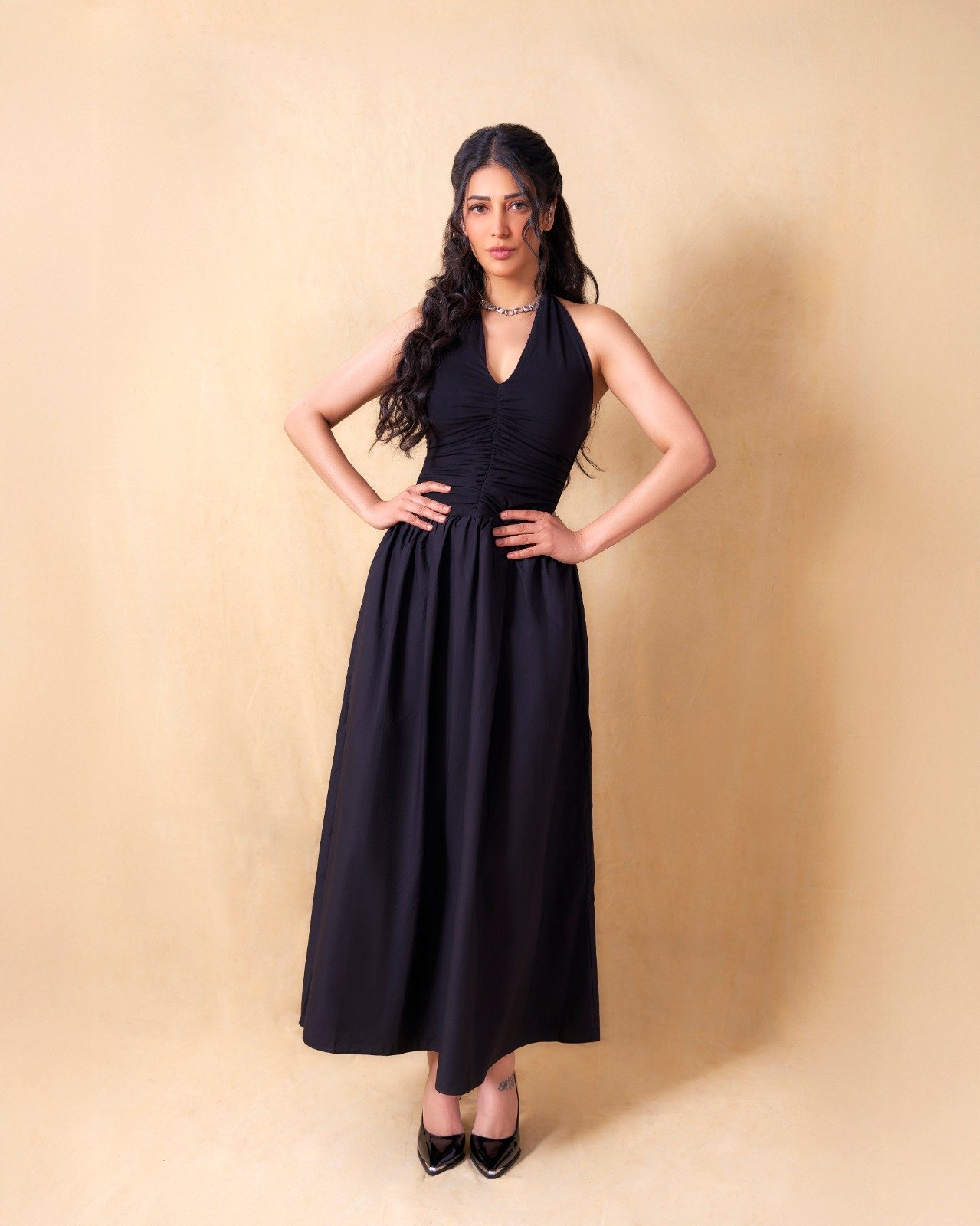 நடிகை ஸ்ருதிஹாசன் பாடிய “பவழ மல்லி” – சாய் அபயங்கர் உருவாக்கத்தில், கலாச்சாரமும் நவீன இசையும் கலந்த இசை அனுபவம்!!