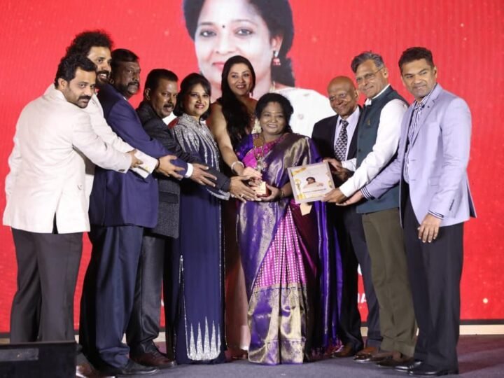 டாக்டர் தமிழிசை சௌந்தரராஜன் ‘ZERRO Women Honours 2026’ நிகழ்வில் கௌரவிக்கப்பட்டார்!