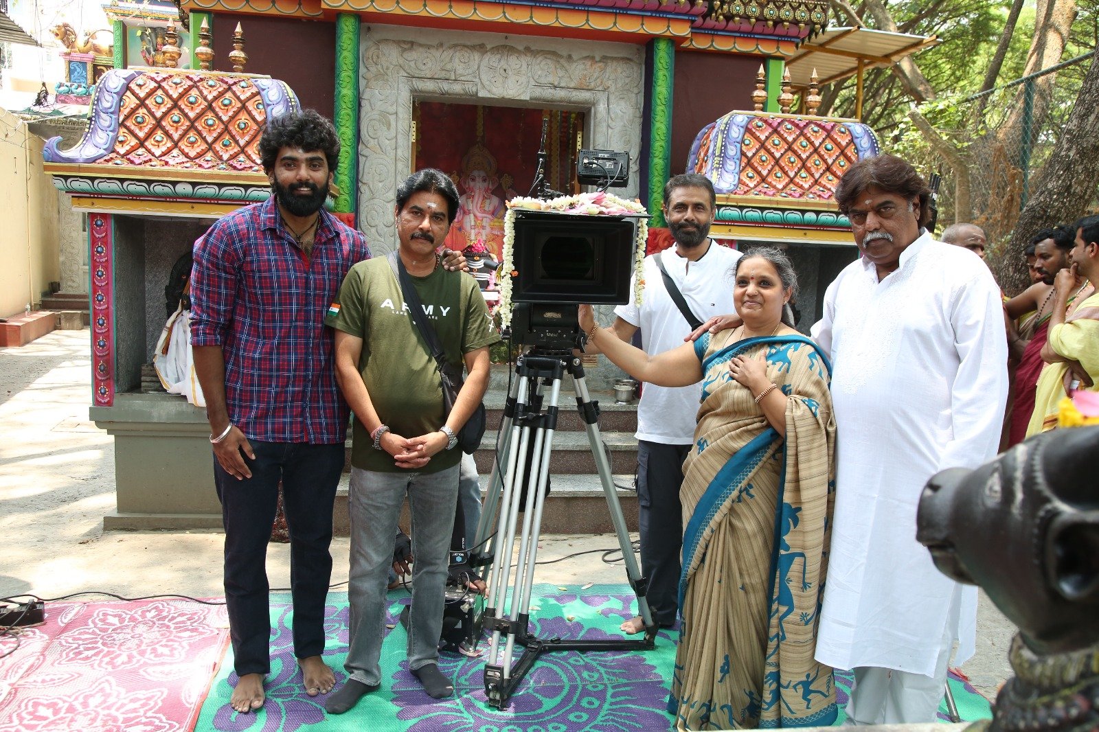 “பீட்சா பாய்ஸ்” படம்  கோலாகலமாக பூஜையுடன் துவங்கியது!!