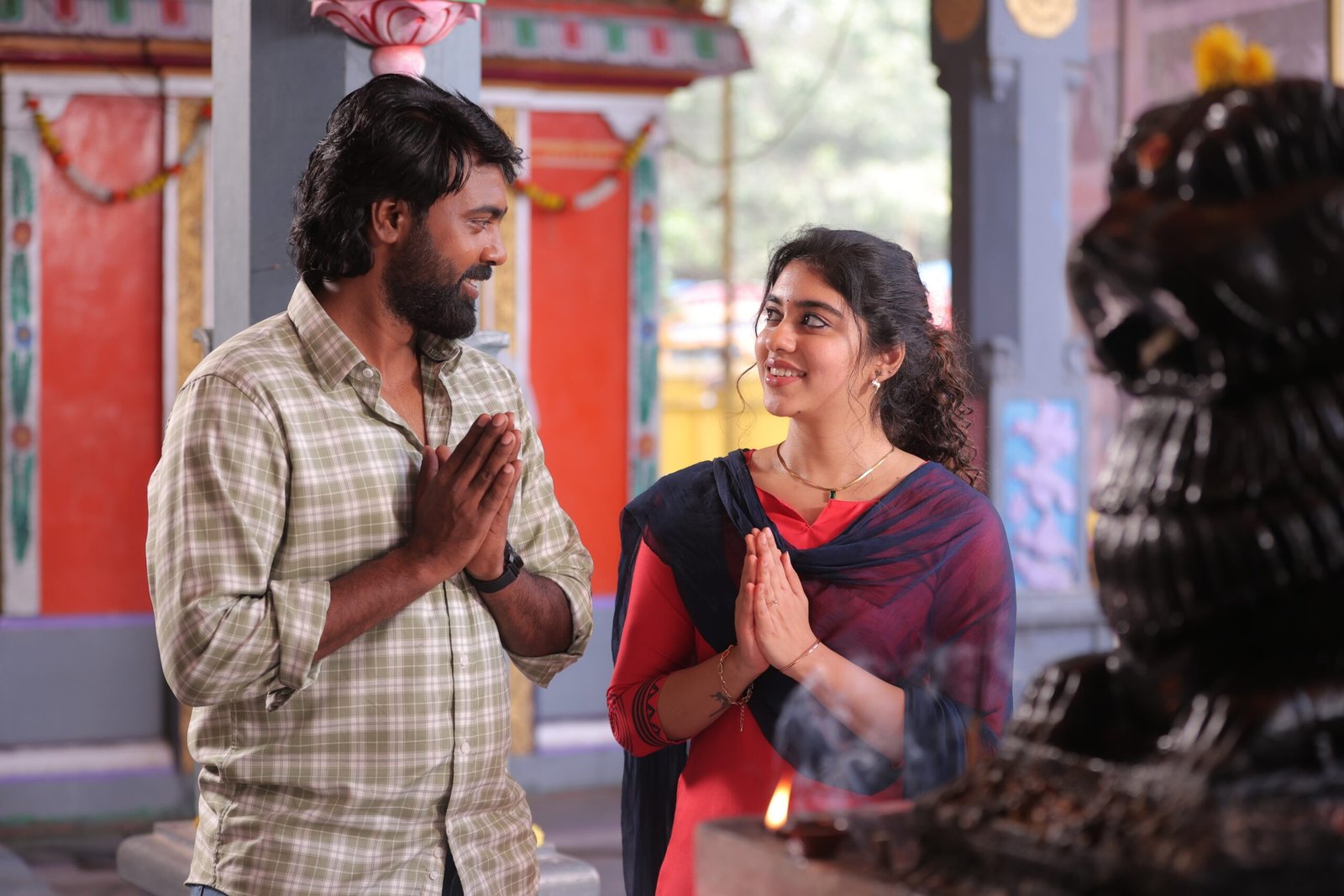 அன்பே டயானா’திரைவிமர்சனம் ரேட்டிங் 3.6/5
