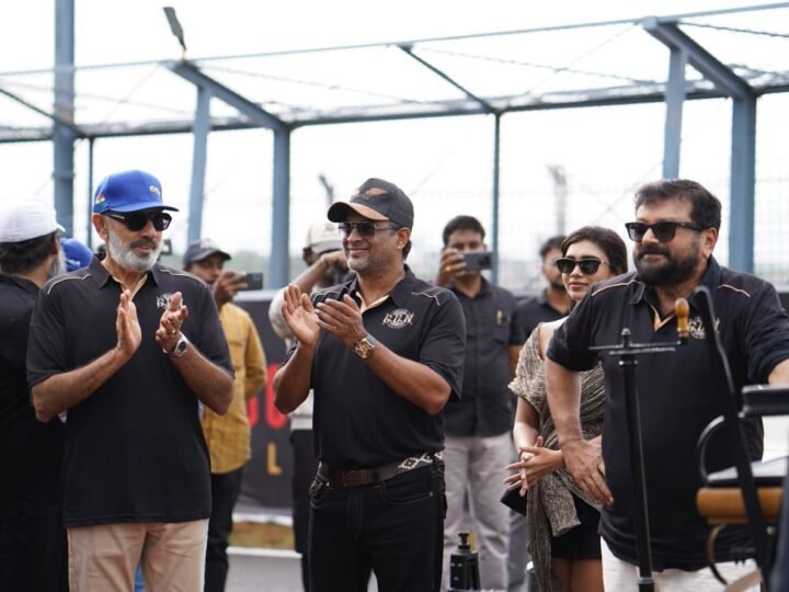  நடிகர் ஆர். மாதவன் நடிப்பில் உருவாகியுள்ள ‘ஜி.டி.என்’ திரைப்படத்தின் டிரெய்லர் கோவையின் கரி மோட்டார் ஸ்பீட்வேயில் பிரம்மாண்டமாக வெளியிடப்பட்டது!