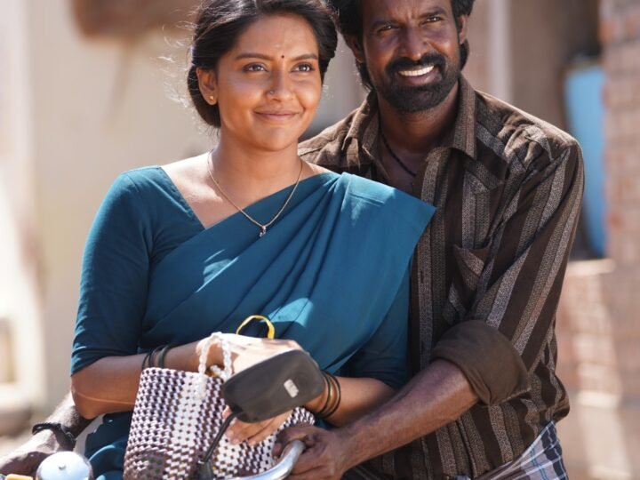 உசுரே நீதான் புள்ள..Mandaadi படத்தின் மனதை வருடும் காதல் பாடல் வெளியானது.