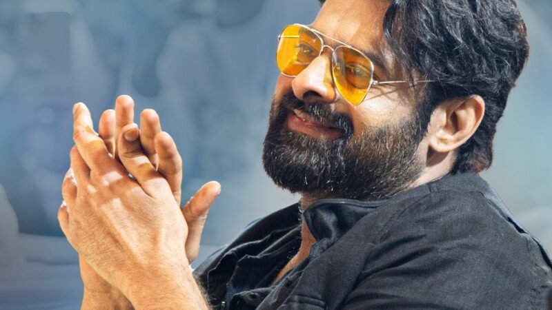 *இந்தியாவின் மிகப்பெரிய ரெபெல் ஸ்டார் பிரபாஸிற்கு பிறந்தநாள் வாழ்த்துகள்!*